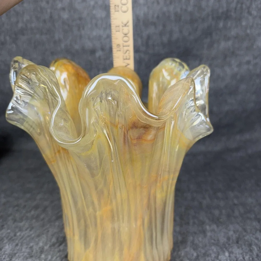 N/A yellow swirl